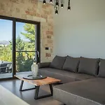 Narcissos Villa *